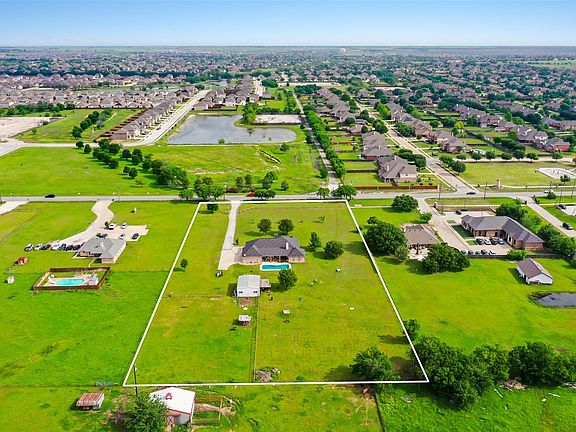 2nd image of 1425 Avondale Haslet Rd