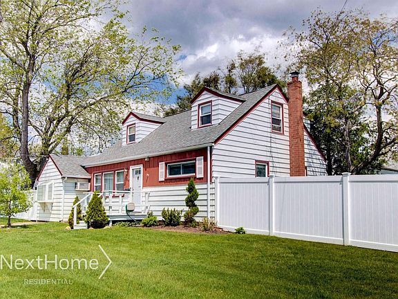 2nd image of 889 Blendwood Dr