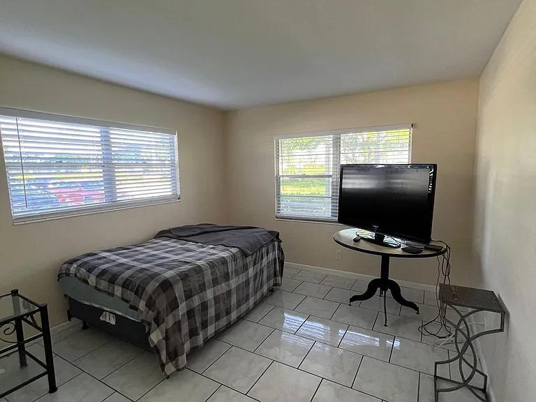 43 Fanshaw Way #B — Photo 9