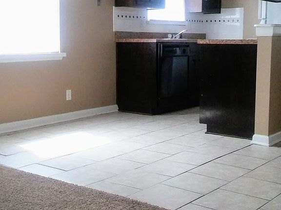 4th image of 9201 E 53rd Ter APT B