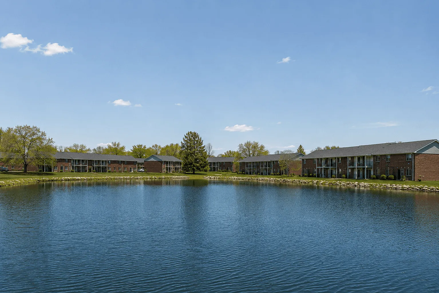 Hamilton Square Apartments — Photo 1