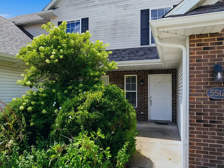 5512 Hunley Ct — Photo 3