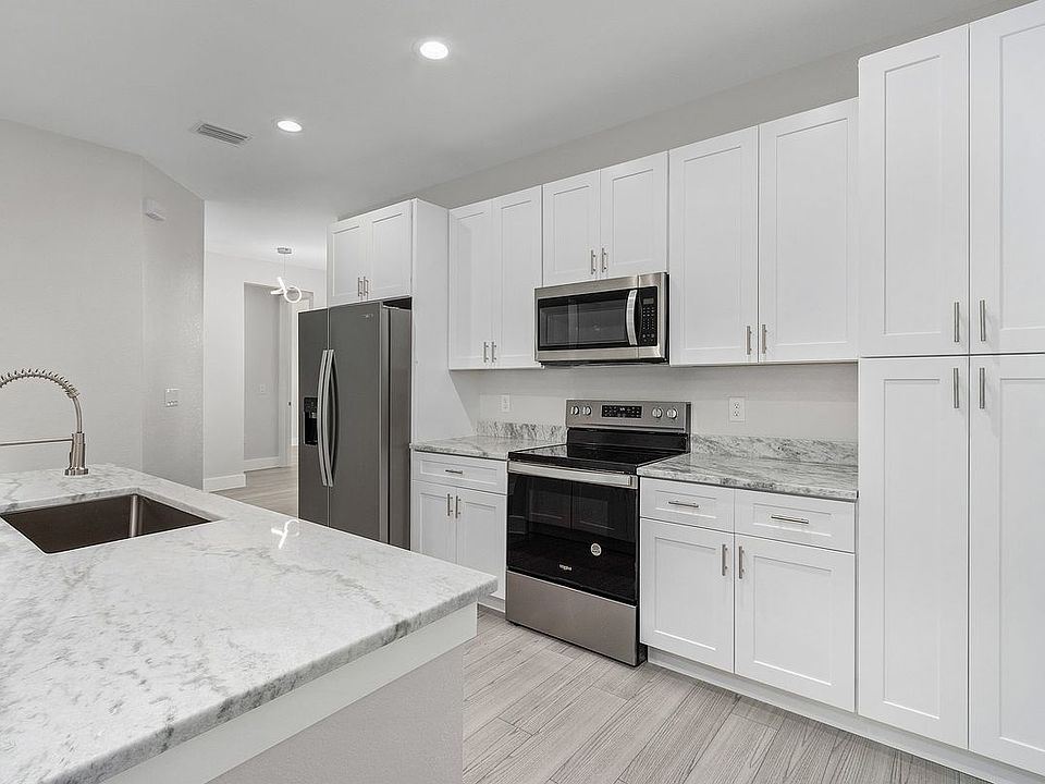 2nd image of 26241 Sandhill Blvd #26241