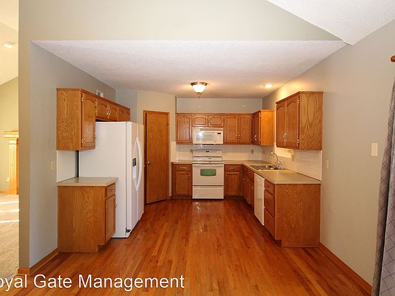 5th image of 5807 Meadow Height Dr