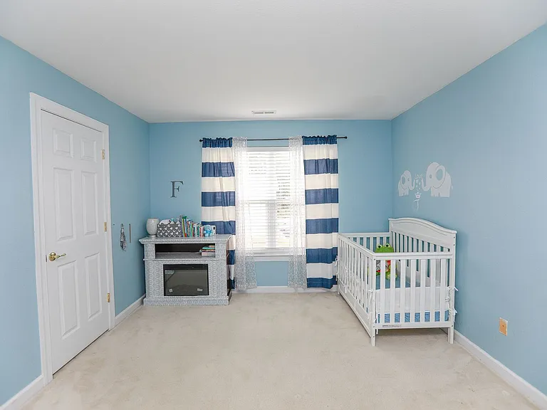 2200 Elijah St — Photo 32