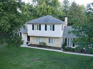 10811 W Lakeshore Dr, Carmel, IN