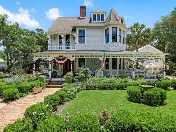 214 S 7th St, Fernandina Beach, FL 32034
