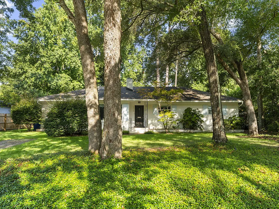 1719 Somerset Cir