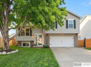 7418 S 176th St, Omaha, NE 68136