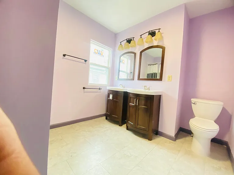 1337 Madison St #A — Photo 16