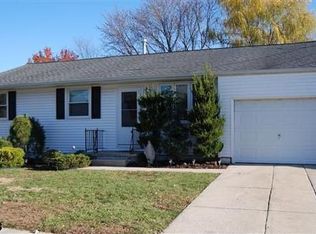 19 Crestview Dr, Somers Point, NJ 08244