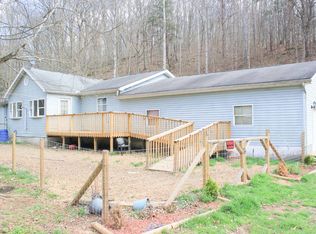 2213 Big Pigeon Rd, Pigeon, WV 25164