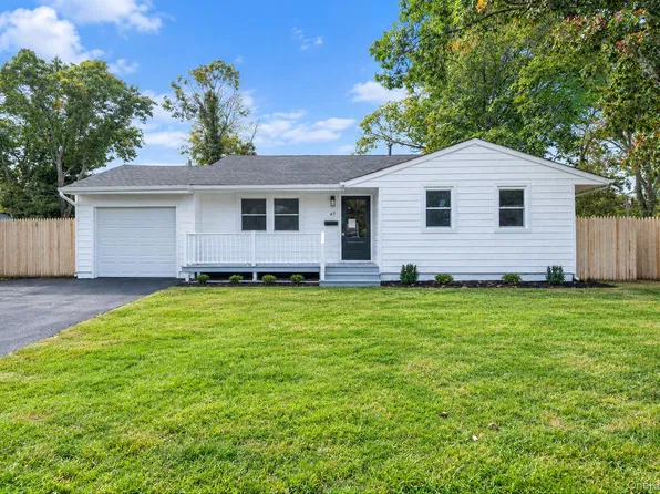 47 Hunter Lane, Centereach, NY 11720
