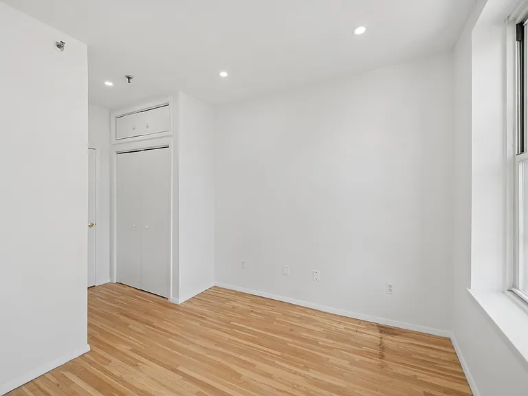 510 Observer Hwy #2W — Photo 10