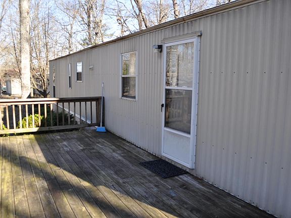 2nd image of 117 Avon Ln