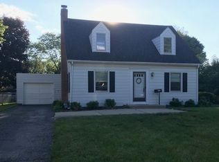 538 N Aldine Ave, Elgin, IL 60123