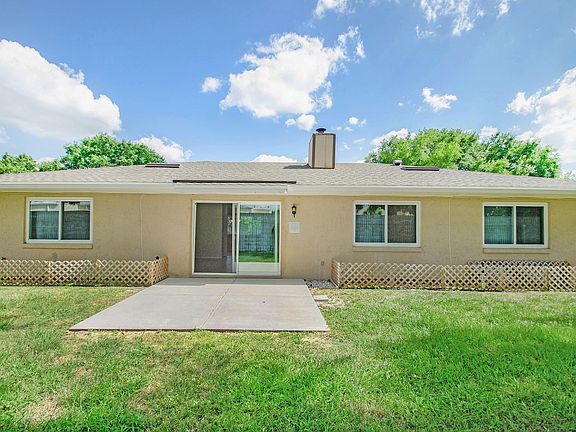 5th image of 3201 Stratford Ln