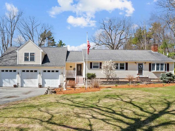 31 Country Road, Hampstead, NH 03826