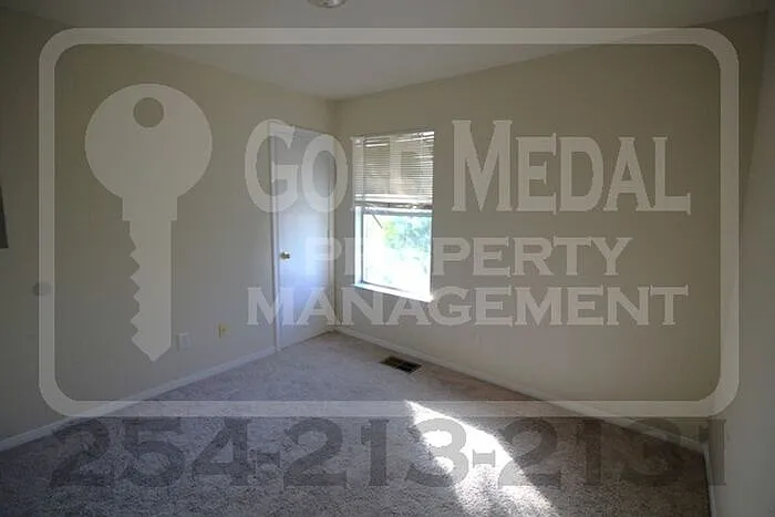1408 Dugger Cir #A — Photo 8