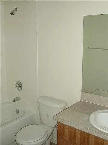 3 bed, 1150 sqft, $795 — Photo 4