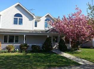 110 Brighton Way, Merrick, NY 11566