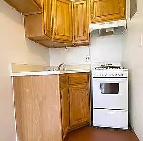 101 W 68th St #4A — Photo 9
