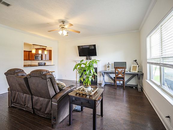 3rd image of 5228 Seward Crossing Blvd