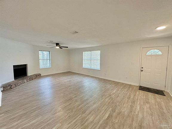 5th image of 7015 Santa Barbara St
