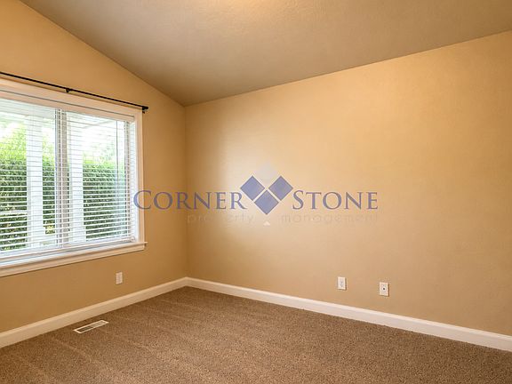 3rd image of 1764 Ridge Way