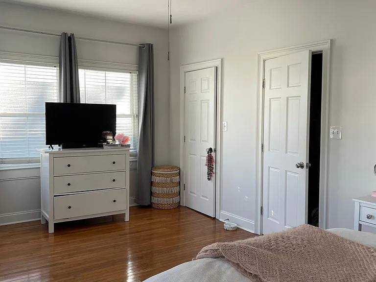Upstairs bedroom #1