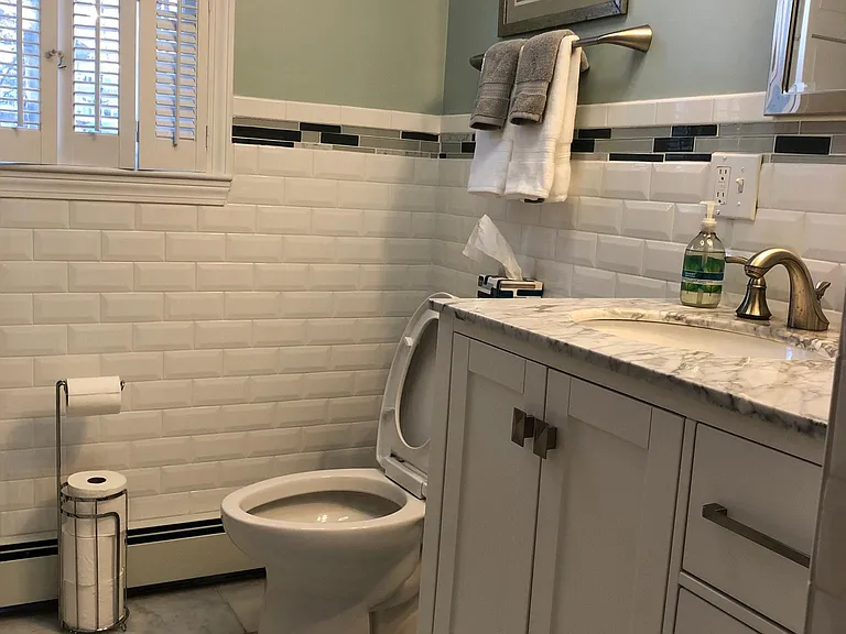 18 Pond St — Photo 25