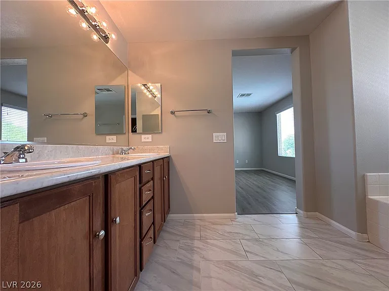 6631 April Bend Ct — Photo 29