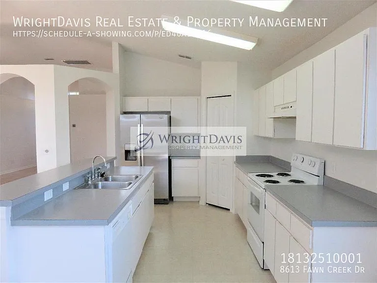 8613 Fawn Creek Dr — Photo 3