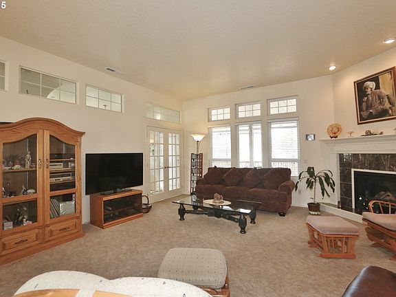 3rd image of 1305 Tasa Creek Dr