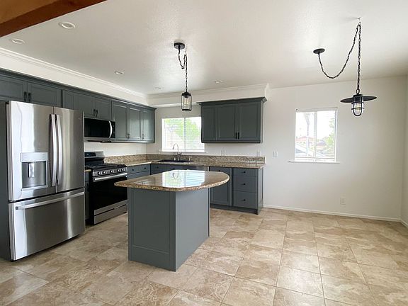 2nd image of 628-630 Mira Mar Ave #F69563b87