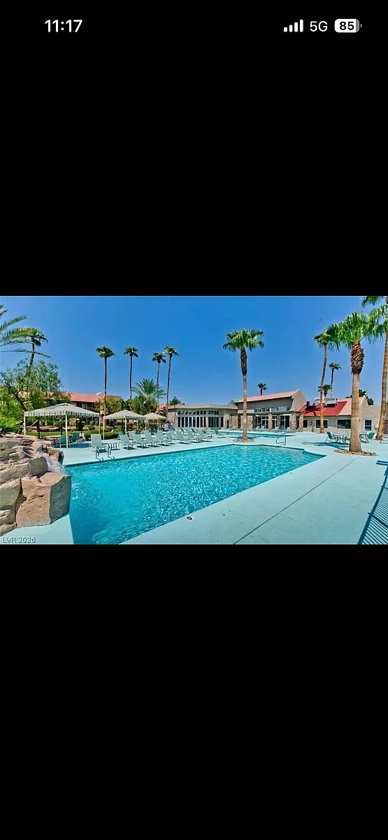 Building Photo - 5098 River Glen Dr #208