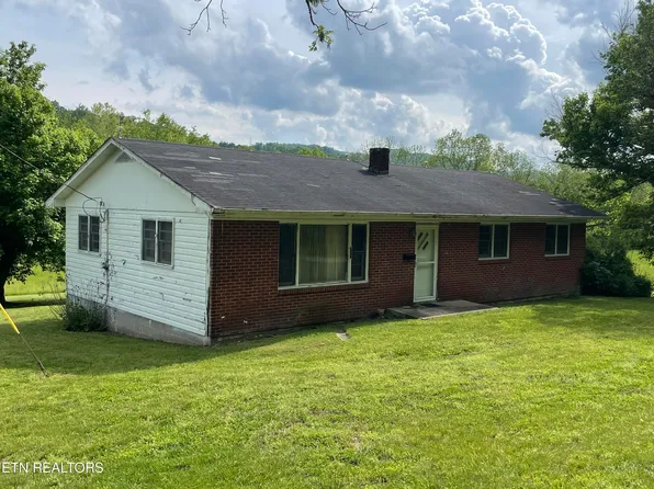 2613 War Creek Rd, Thorn Hill, TN 37881