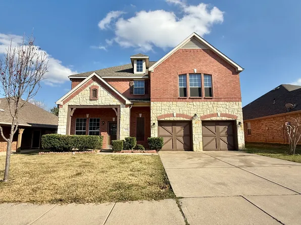 308 Serenade Ln, Euless, TX 76039