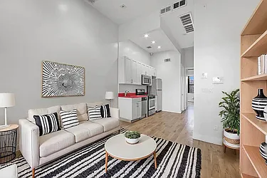 186 Wilson Avenue, #1L