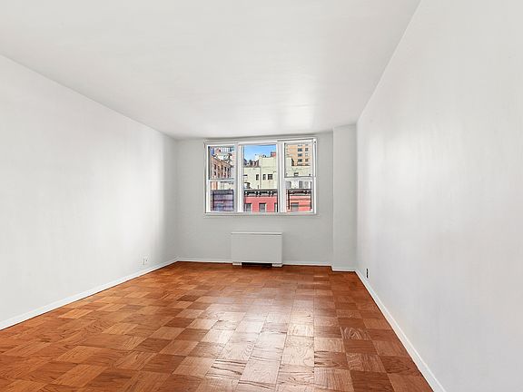 4th image of 201 E 36th St APT 5D