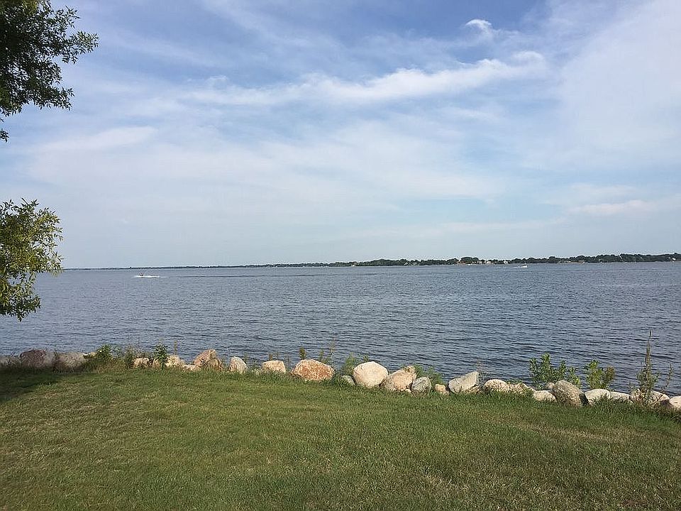 1st image of 1404 Marina Bay Dr