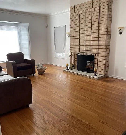 2211 W 78th Pl — Photo 56
