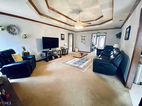 5th image of 415 Turner Dr