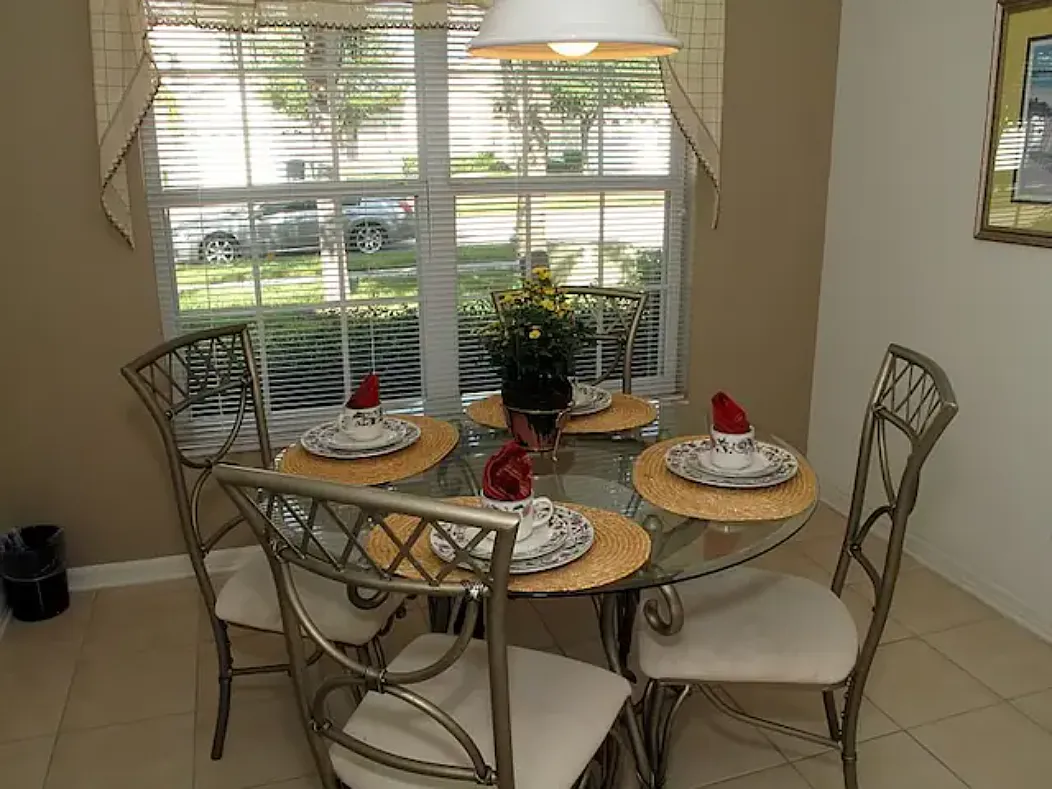 4 bed, 1567 sqft, $2,200 — Photo 3