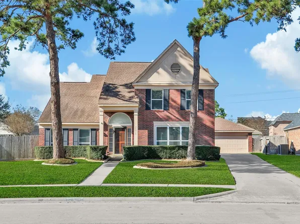 17618 Rustling Aspen Ln, Houston, TX 77095