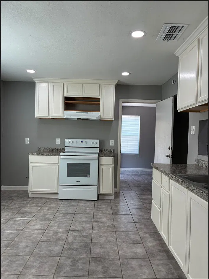 3 bed, 1280 sqft, $1,280 — Photo 2
