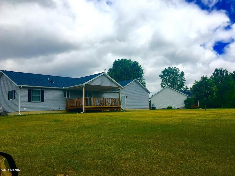 2nd image of 5944 Violet Ln