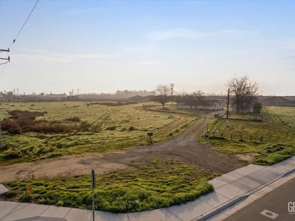 1043 Taft Hwy, Bakersfield, CA 93307