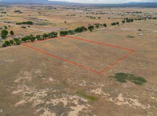 26100 N Champagne Ln, Paulden, AZ 86334