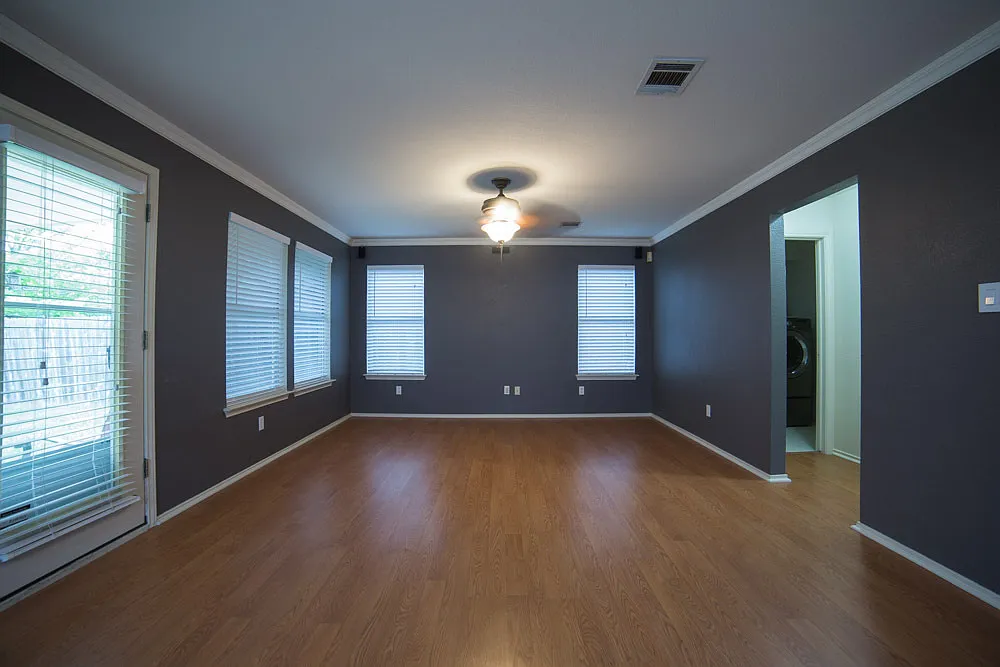 Nice family home in North Austin — Photo 3